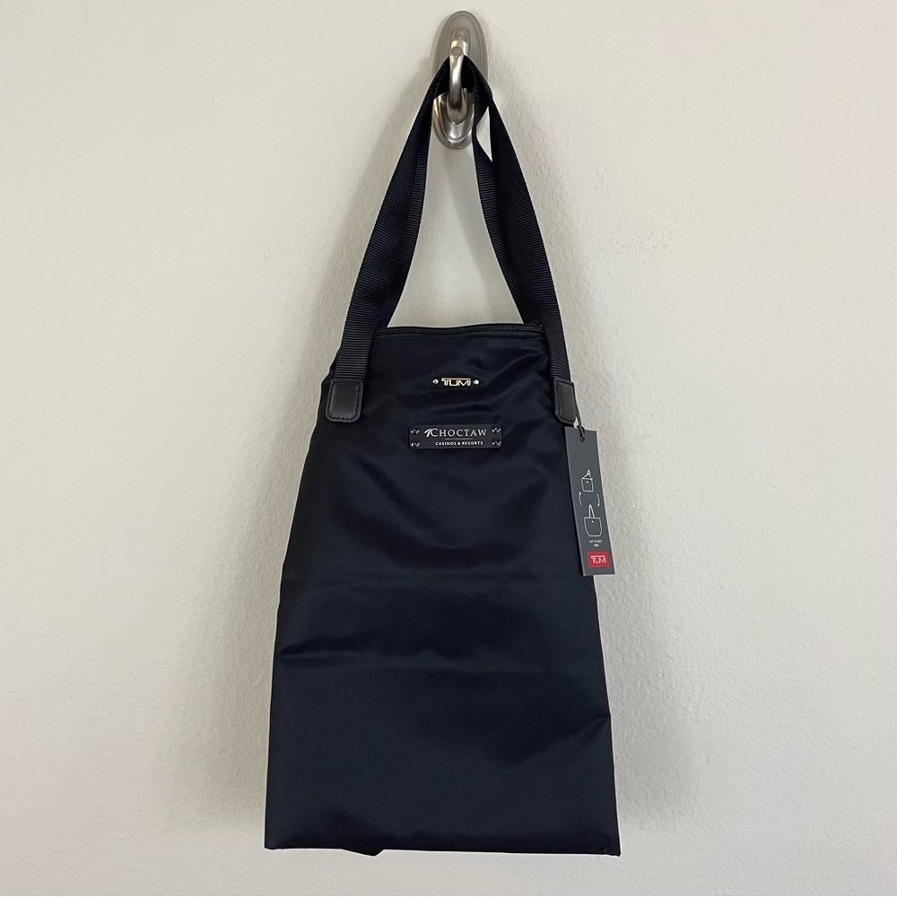 NWT Tumi Voyageur Just In Case Tote Black - Picture 5 of 10